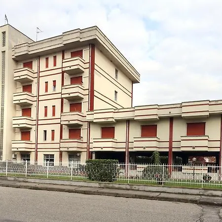 Sogno Apart Otel Novara