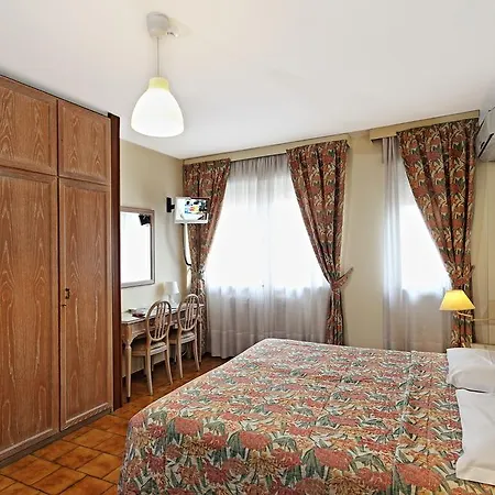Sogno Aparthotel 3*